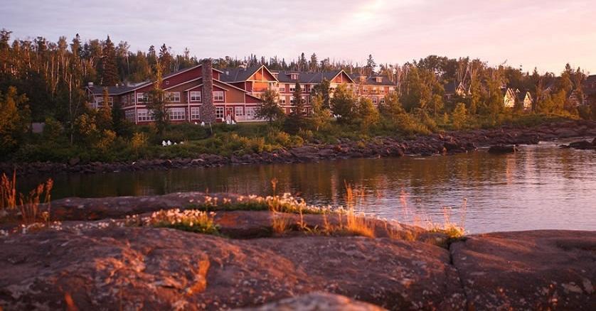 Cove Point Lodge Beaver Bay Kültér fotó